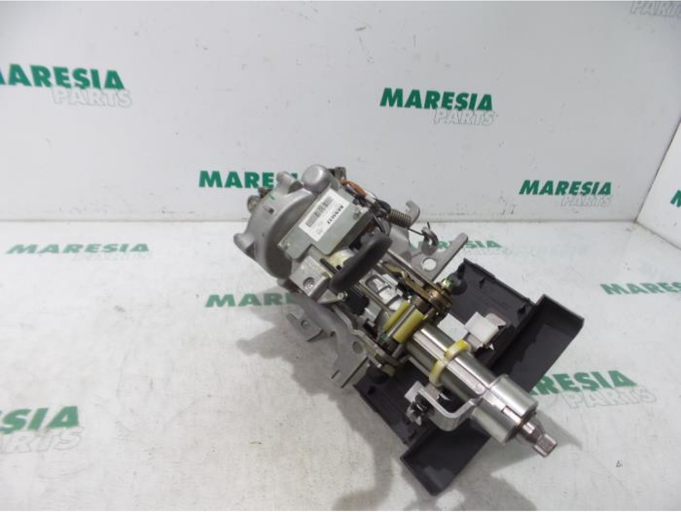 Renault - Megane Scenic - Steering column housing