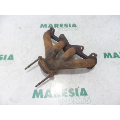 Renault - Clio - Exhaust manifold