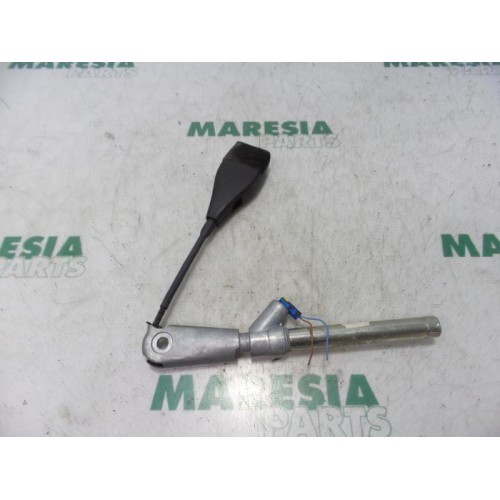 Renault - Megane Scenic - Gurtsrammer links