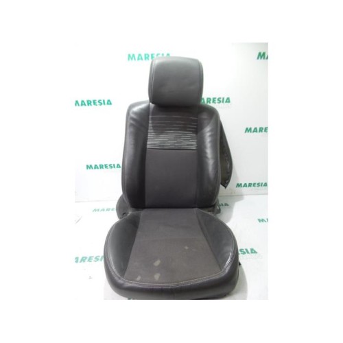 Renault - Megane Scenic - Sitz Verkleidung links