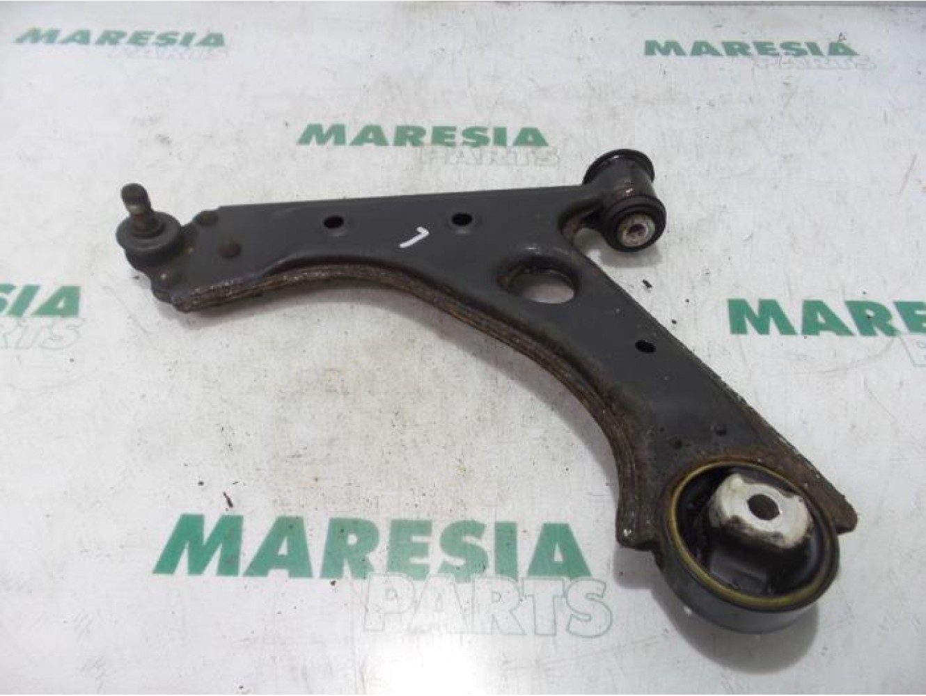 Fiat - Punto - Front lower wishbone, left