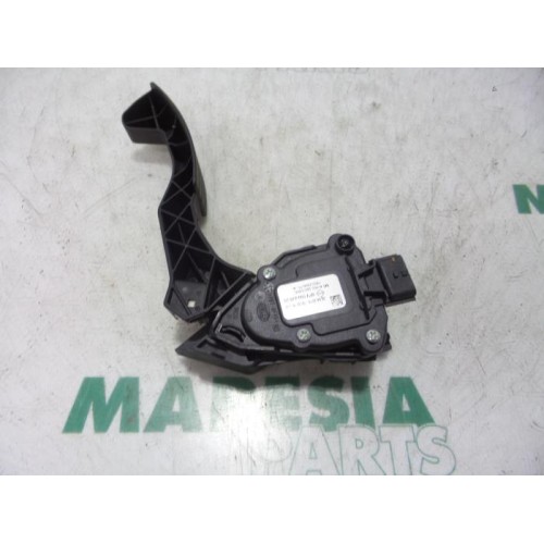 Renault - Twingo - Gaspedaalpositie Sensor