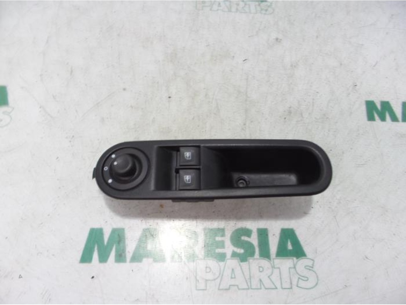 Renault - Twingo - Commutateur combi vitres
