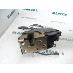 Renault - Megane Scenic - Front door lock mechanism 4-door, right