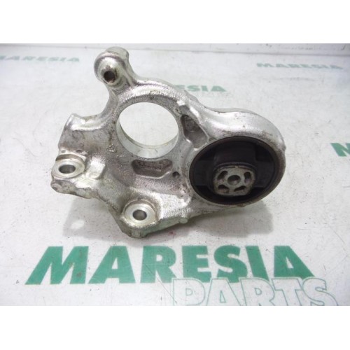 Peugeot - 307 - Engine mount