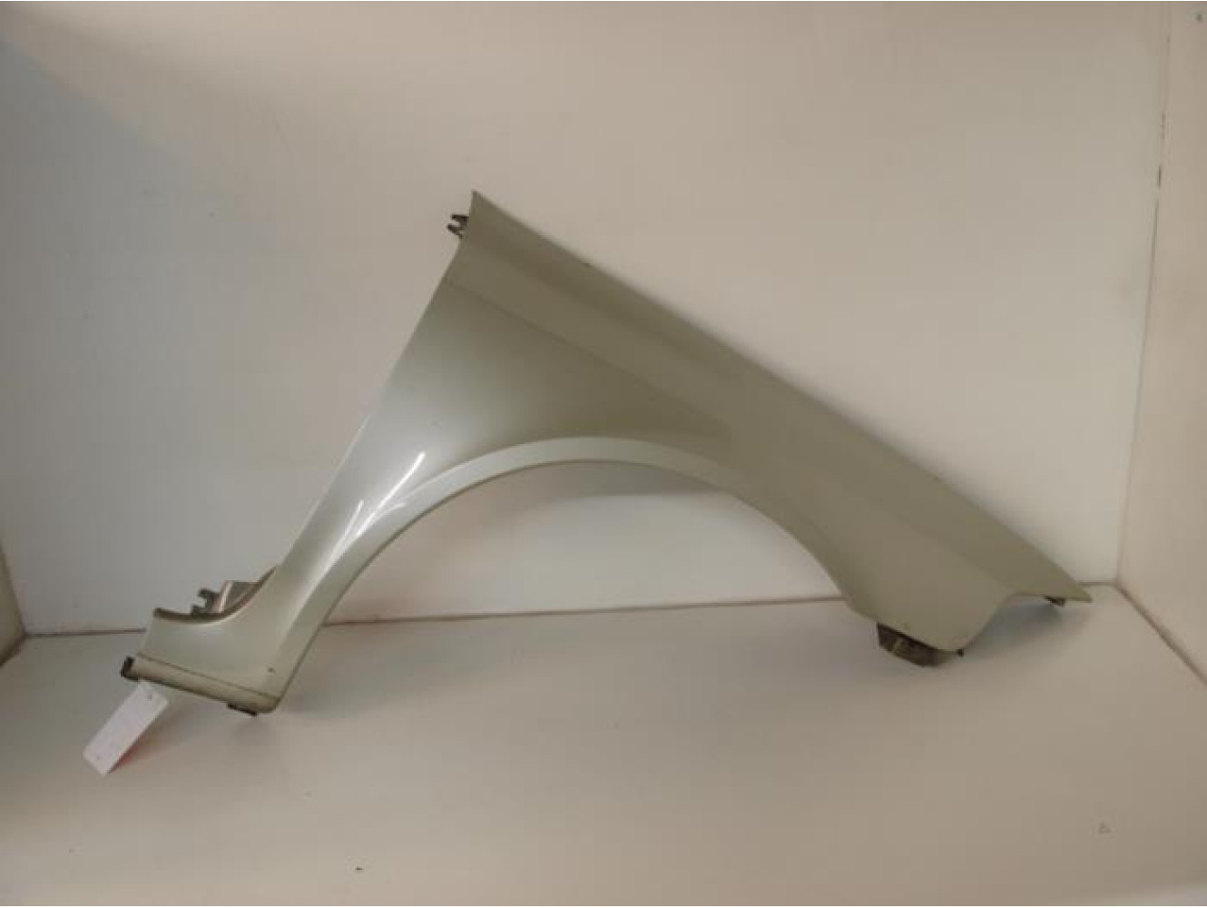 Renault - Laguna - Front wing, right