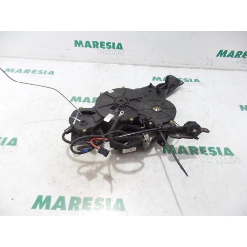 Peugeot - 807 - Schiebetür Motor Links