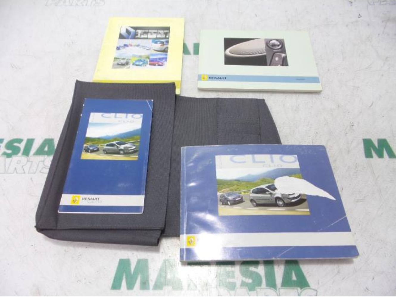 Renault - Clio - Instruction Booklet