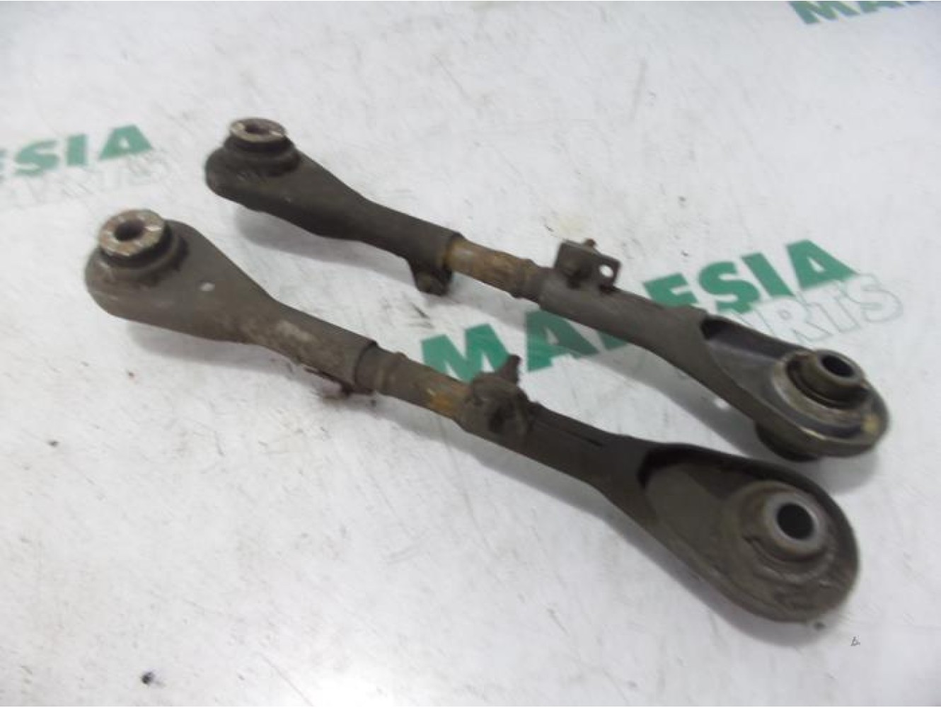 Citroen - C5 - Anti-roll bar guide