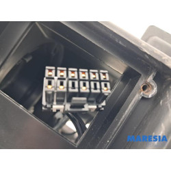 Citroen - C8 - Koplamp links