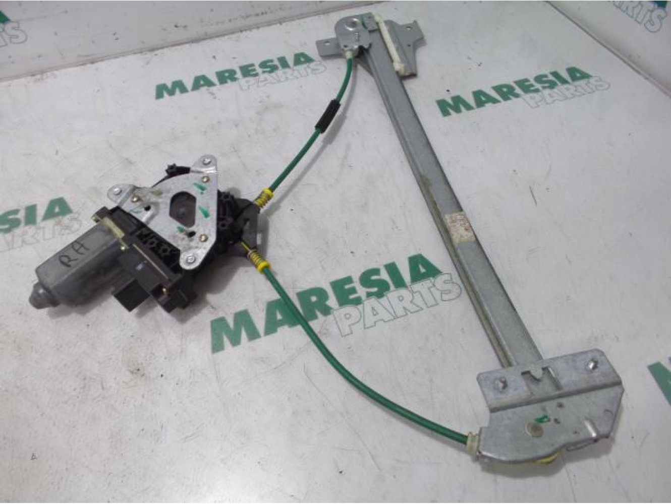 Citroen - C8 - Rear door window mechanism 4-door, right