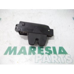 Citroen - C8 - Tailgate lock mechanism
