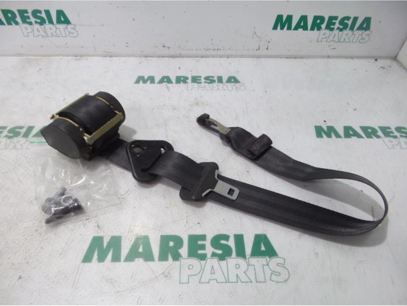 Citroen - C8 - Sicherheitsgurt links hinten