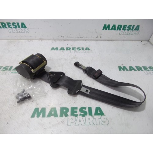 Citroen - C8 - Sicherheitsgurt links hinten