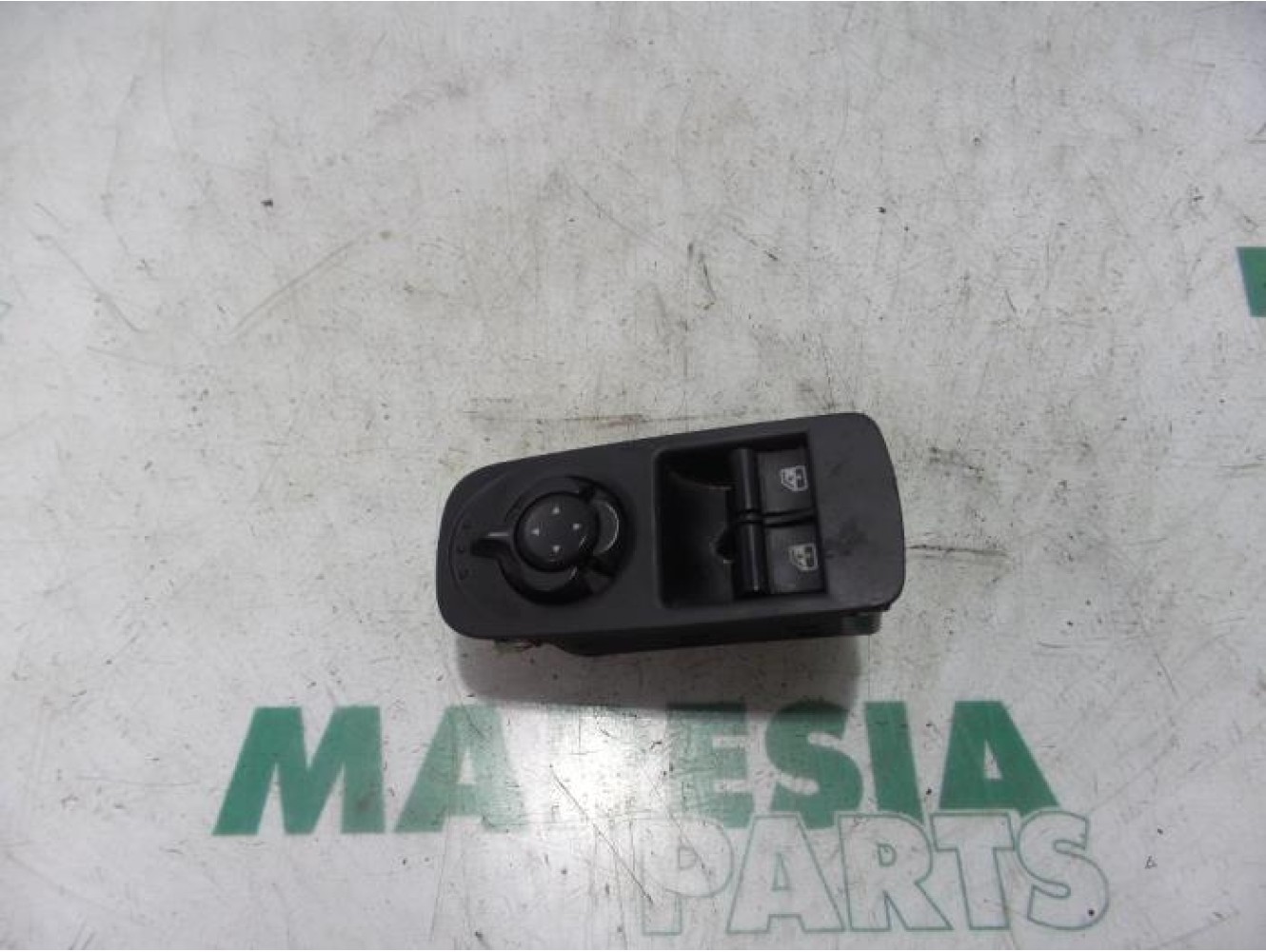 Alfa Romeo - Mito - Multi-functional window switch