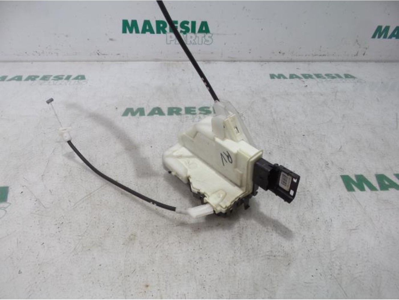 Peugeot - 5008 - Front door lock mechanism 4-door, right
