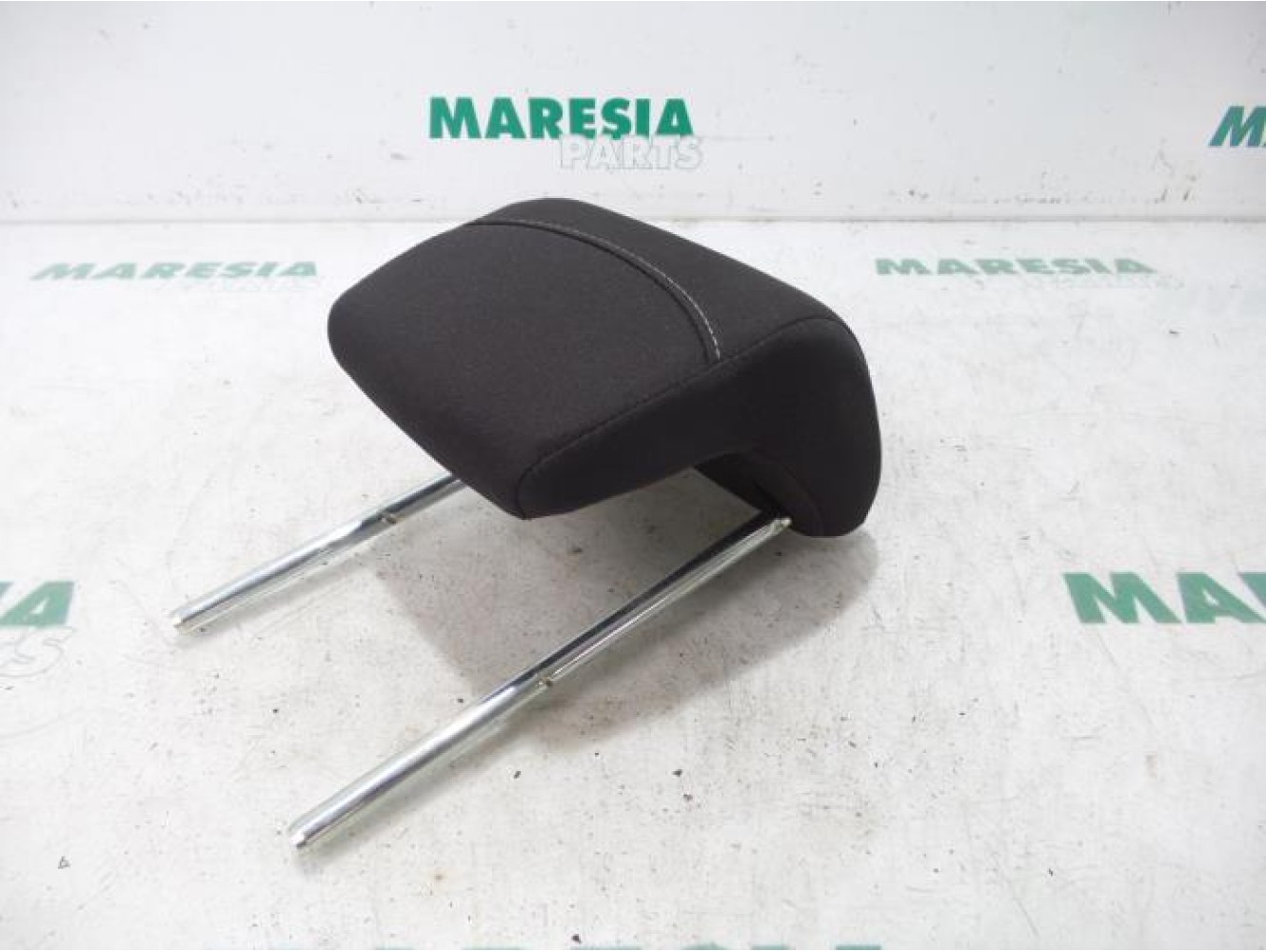 Alfa Romeo - Mito - Headrest