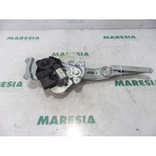 Renault - Megane Scenic - Rear door window mechanism 4-door, right