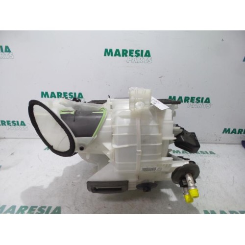 Citroen - C3 Picasso - Heater housing
