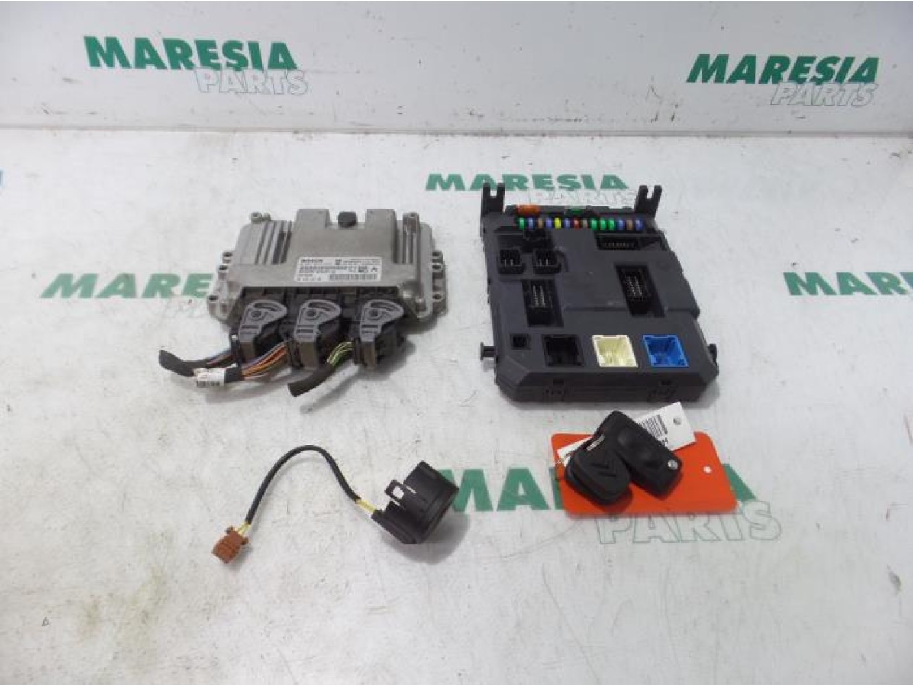 Citroen - C3 Picasso - Engine management computer