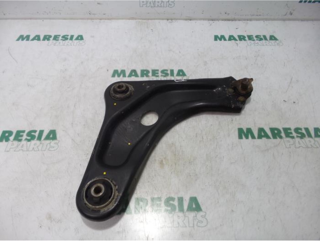 Citroen - C3 Picasso - Front lower wishbone, right