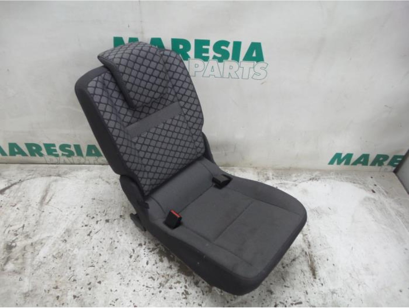 Renault - Megane Scenic - Rear seat