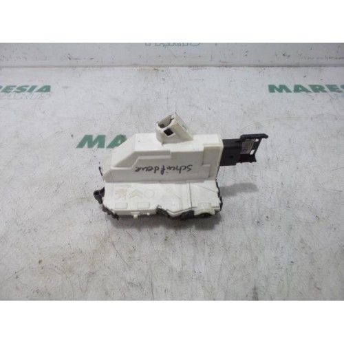 Citroen - Berlingo - Sliding door lock mechanism, right