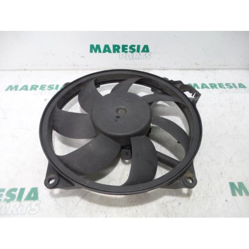 Renault - Megane Scenic - Kühlgebläse Motor