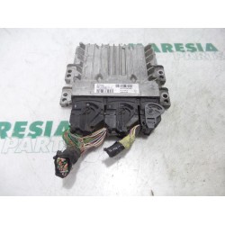 Renault - Megane Scenic - Engine management computer