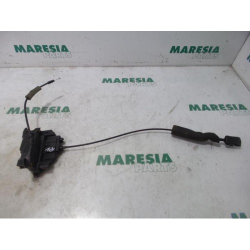 Renault - Megane Scenic - Front door lock mechanism 4-door, right
