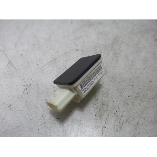 Renault - Megane Scenic - Airbag sensor