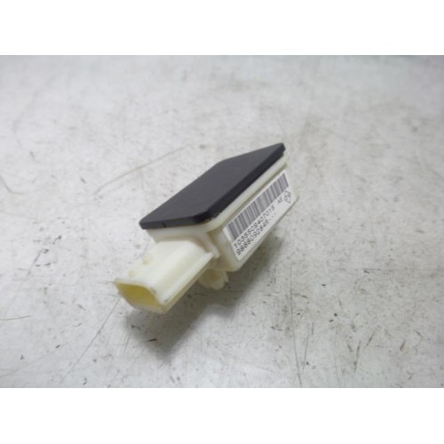 Renault - Megane Scenic - Airbag sensor