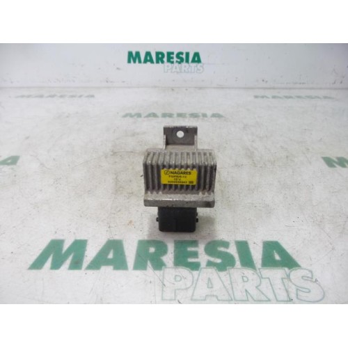 Renault - Megane Scenic - Glow plug relay