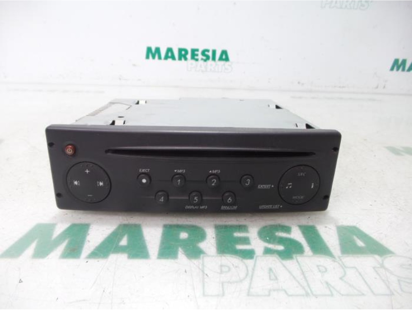 Renault - Espace - Radio CD Speler