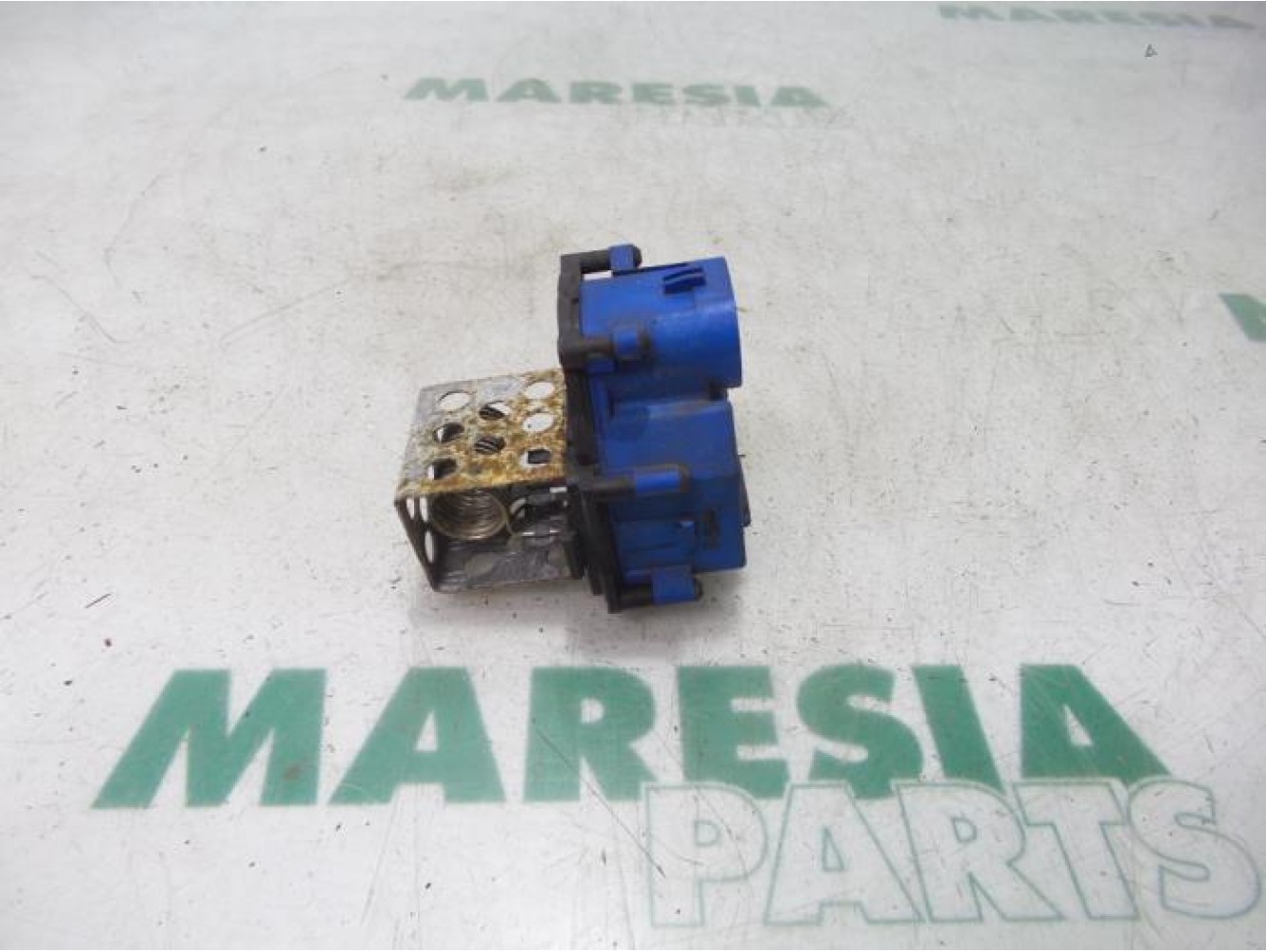 Citroen - C4 Picasso - Cooling fan resistor
