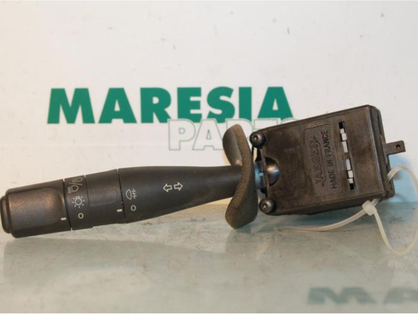 Peugeot - 206 - Indicator switch