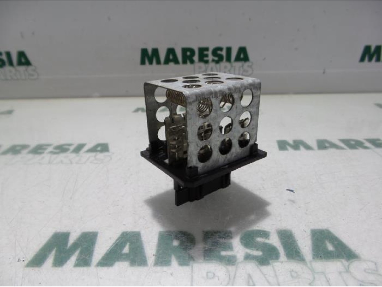 Peugeot - 206 - Heater resistor