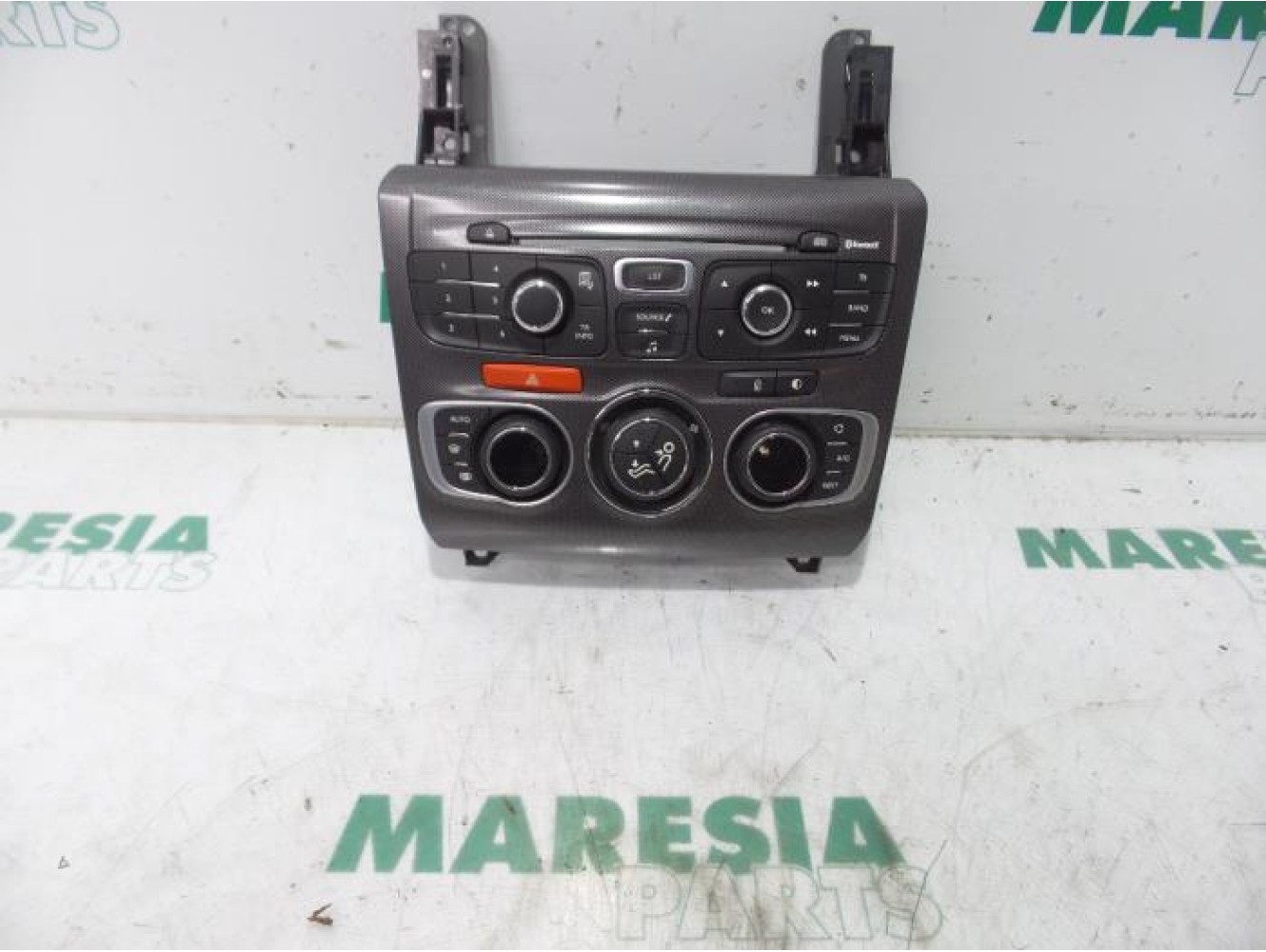 Citroen - C4 - Radio