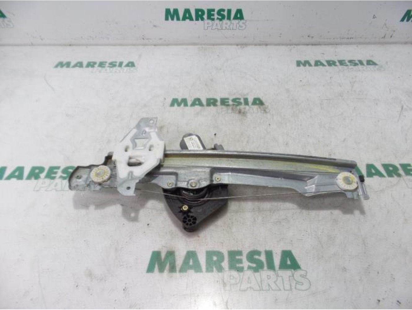 Citroen - C4 - Rear door window mechanism 4-door, right