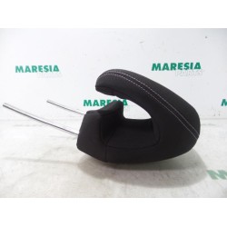 Citroen - C4 - Headrest