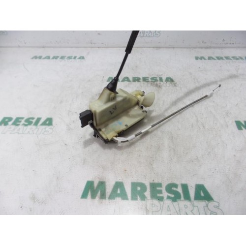 Citroen - C4 - Door lock mechanism 4-door, front left