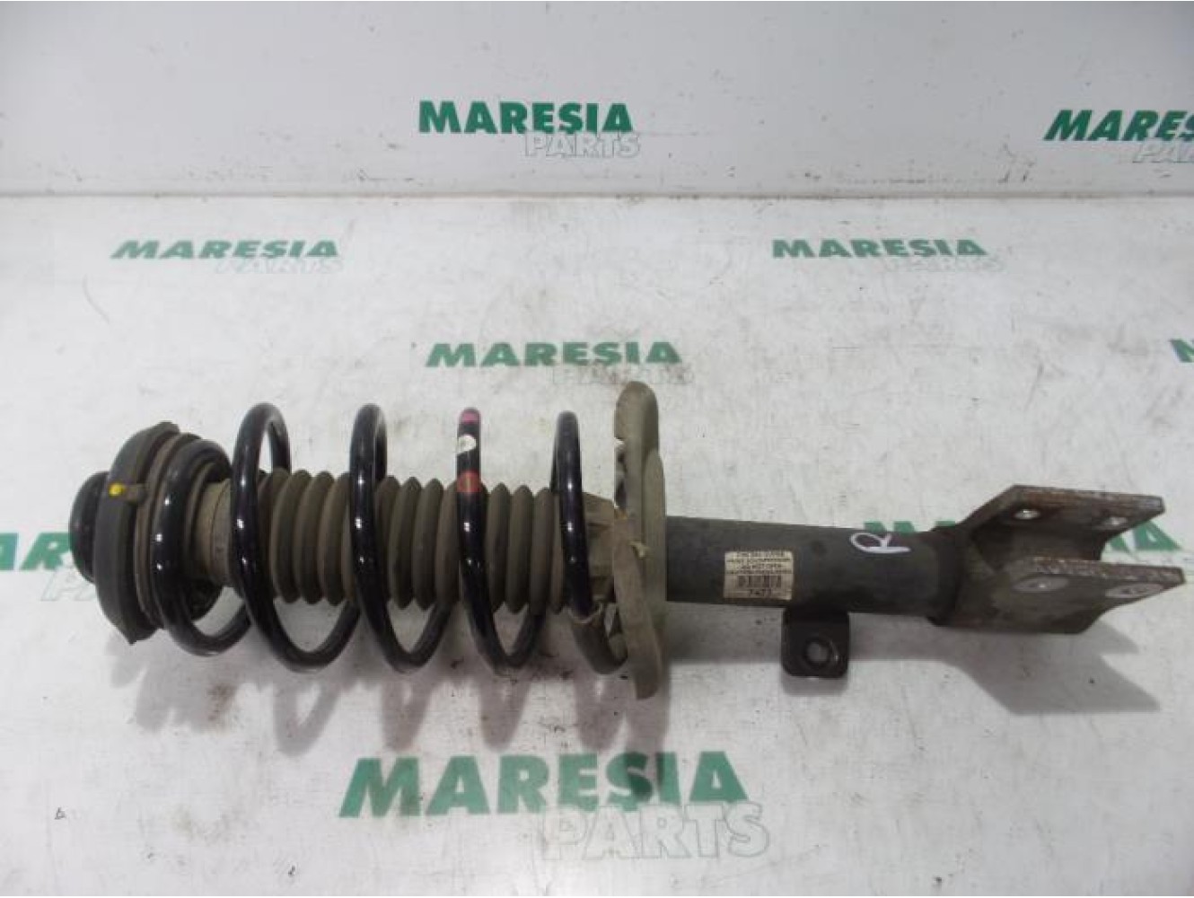 Citroen - C4 - Front shock absorber rod, right