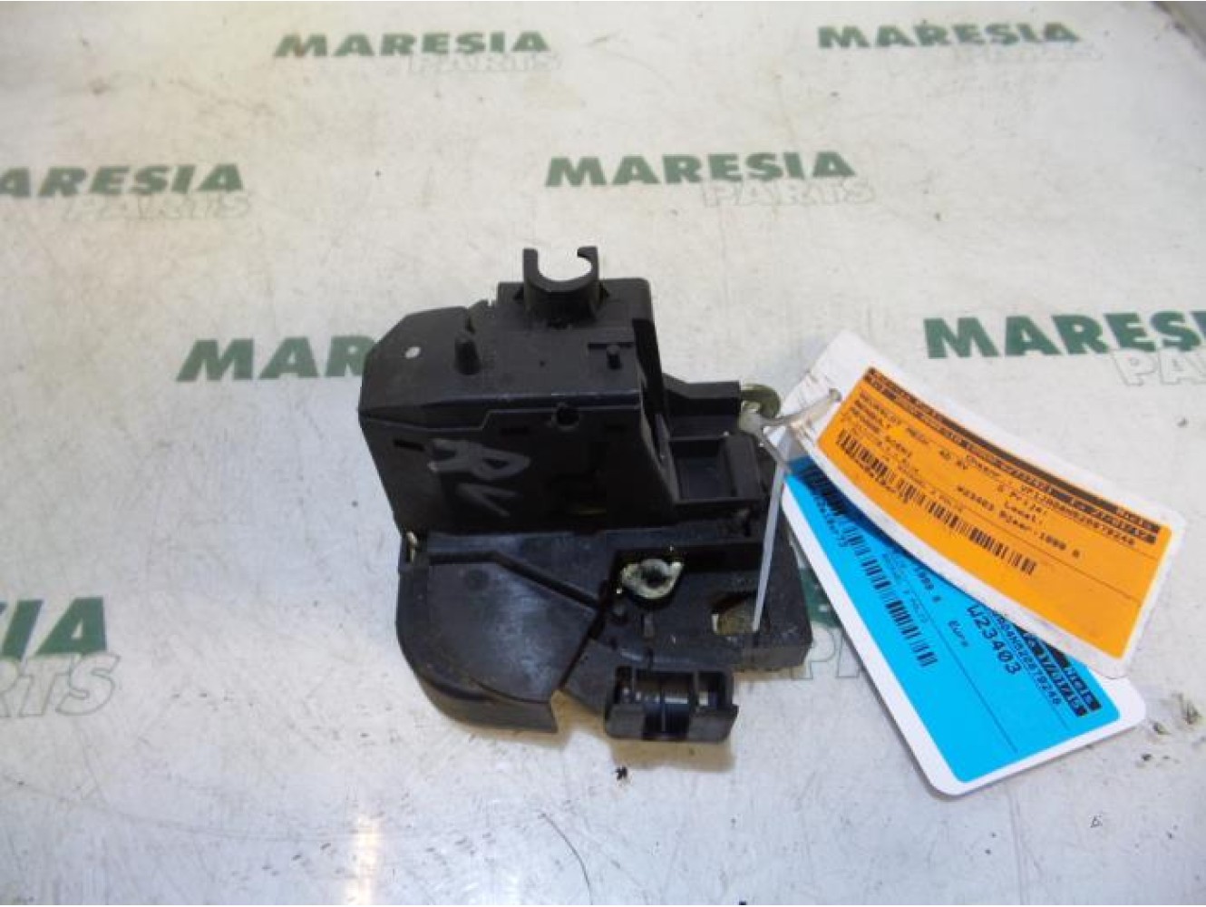 Renault - Megane Scenic - Front door lock mechanism 4-door, right