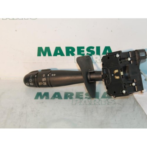 Renault - Megane Scenic - Indicator switch