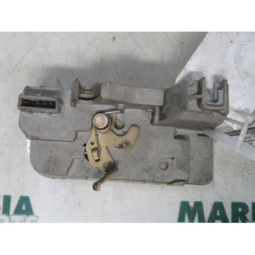 Peugeot - 307 - Rear door mechanism 4-door, right