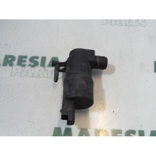 Peugeot - 207 - Scheibensprüherpumpe vorne