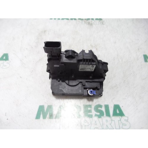 Fiat - Punto - Front door lock mechanism 4-door, right