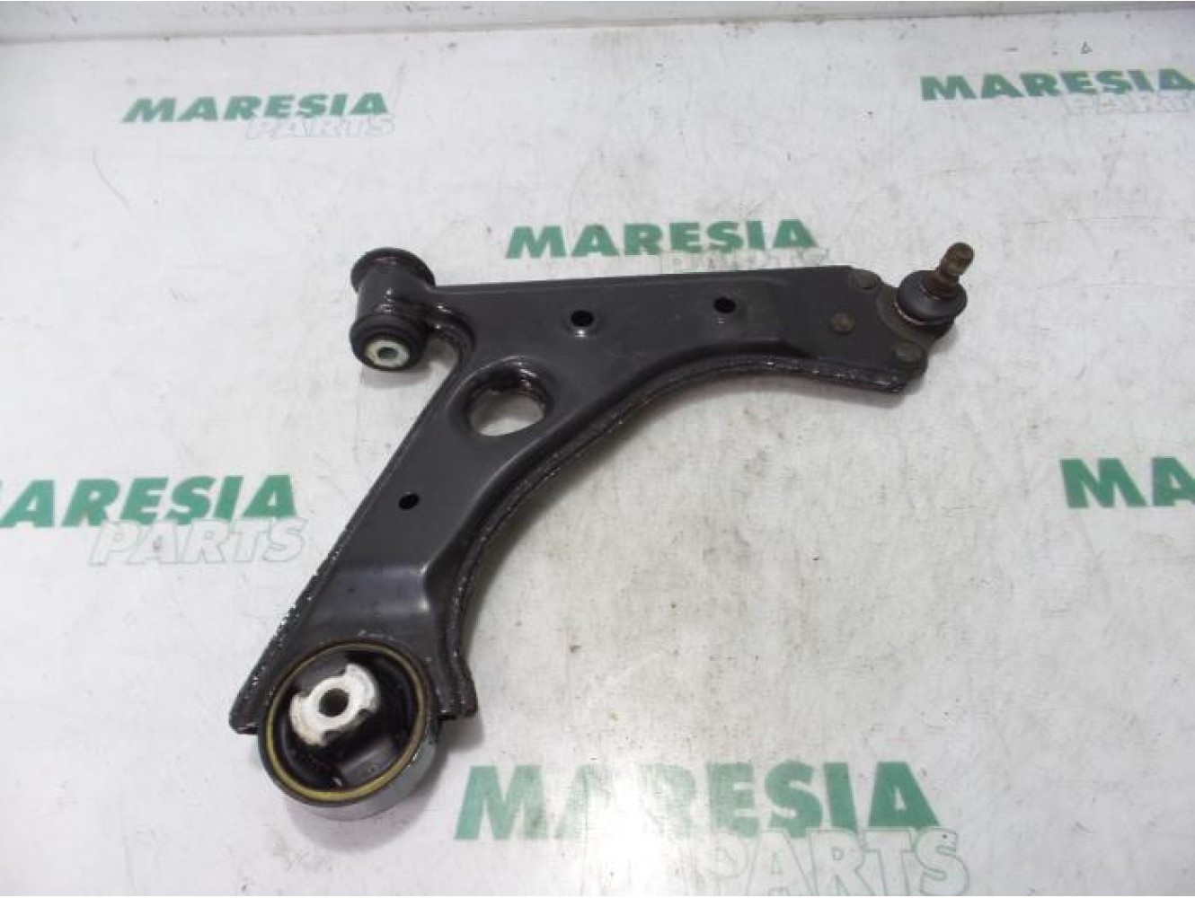Fiat - Punto - Front lower wishbone, right