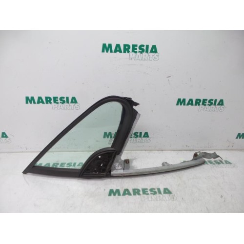 Peugeot - 307 - Quarter light, front right