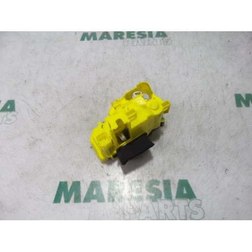 Fiat - Qubo - Sliding door lock mechanism, left